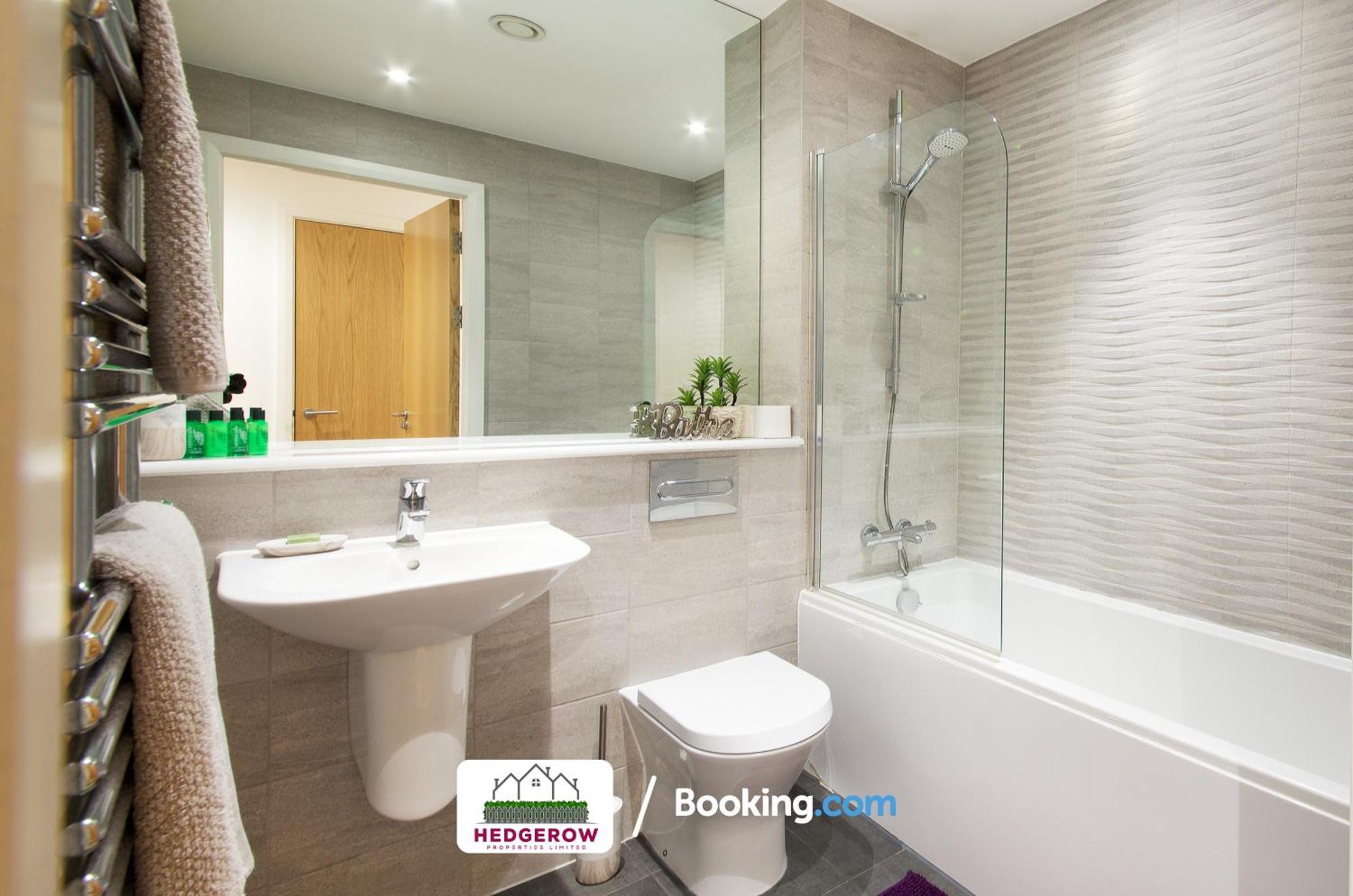 Premium Deals On Modern 2 -Bed 2-Bath Central City 122 High Street Flat For Movers & Pros By Hedgerow Manchester Exterior foto
